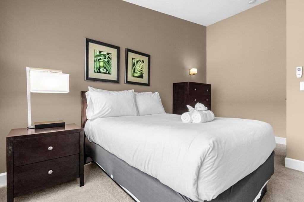Charming 4Br Family Townhouse Inside Disney Resort Area オーランド エクステリア 写真