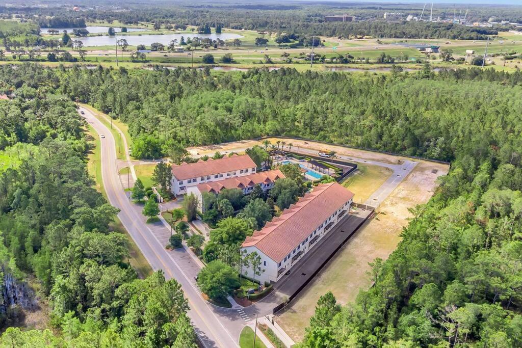 Charming 4Br Family Townhouse Inside Disney Resort Area オーランド エクステリア 写真