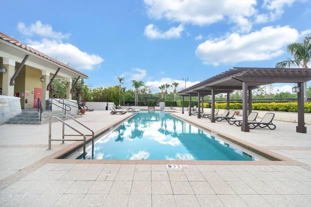 Charming 4Br Family Townhouse Inside Disney Resort Area オーランド エクステリア 写真
