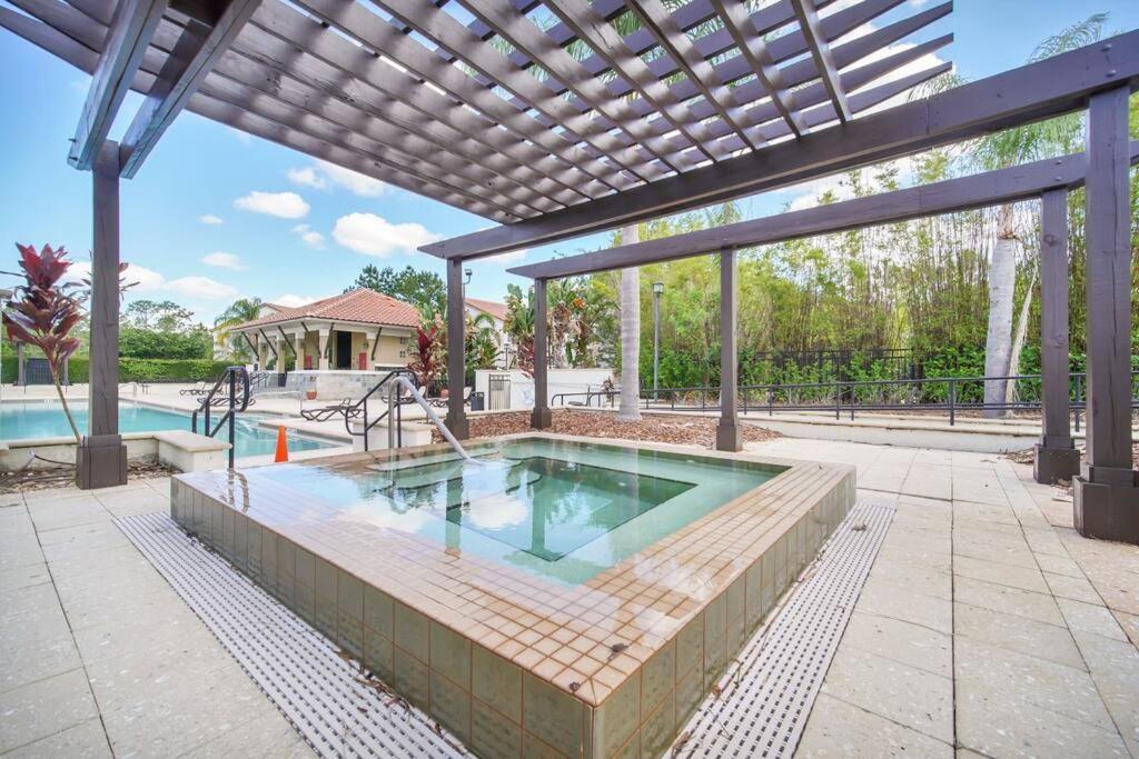 Charming 4Br Family Townhouse Inside Disney Resort Area オーランド エクステリア 写真