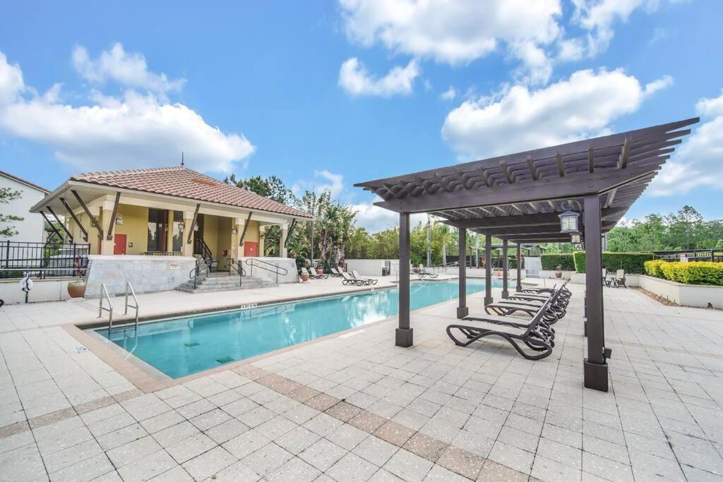 Charming 4Br Family Townhouse Inside Disney Resort Area オーランド エクステリア 写真