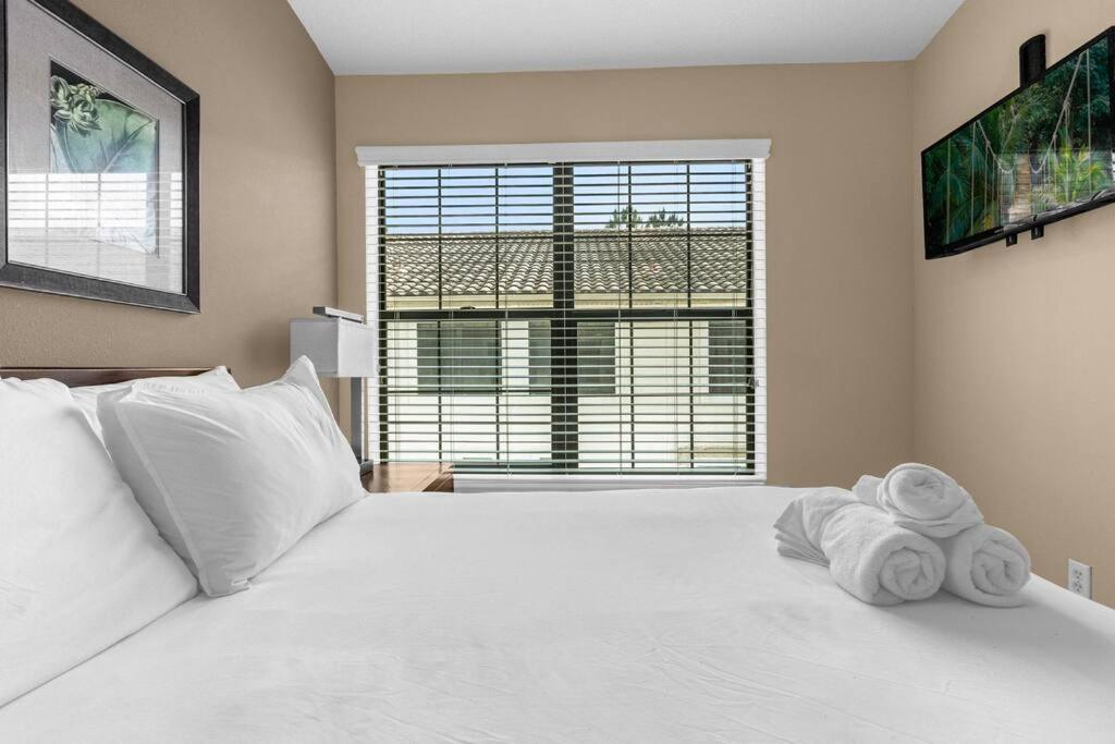 Charming 4Br Family Townhouse Inside Disney Resort Area オーランド エクステリア 写真