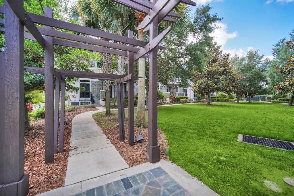 Charming 4Br Family Townhouse Inside Disney Resort Area オーランド エクステリア 写真